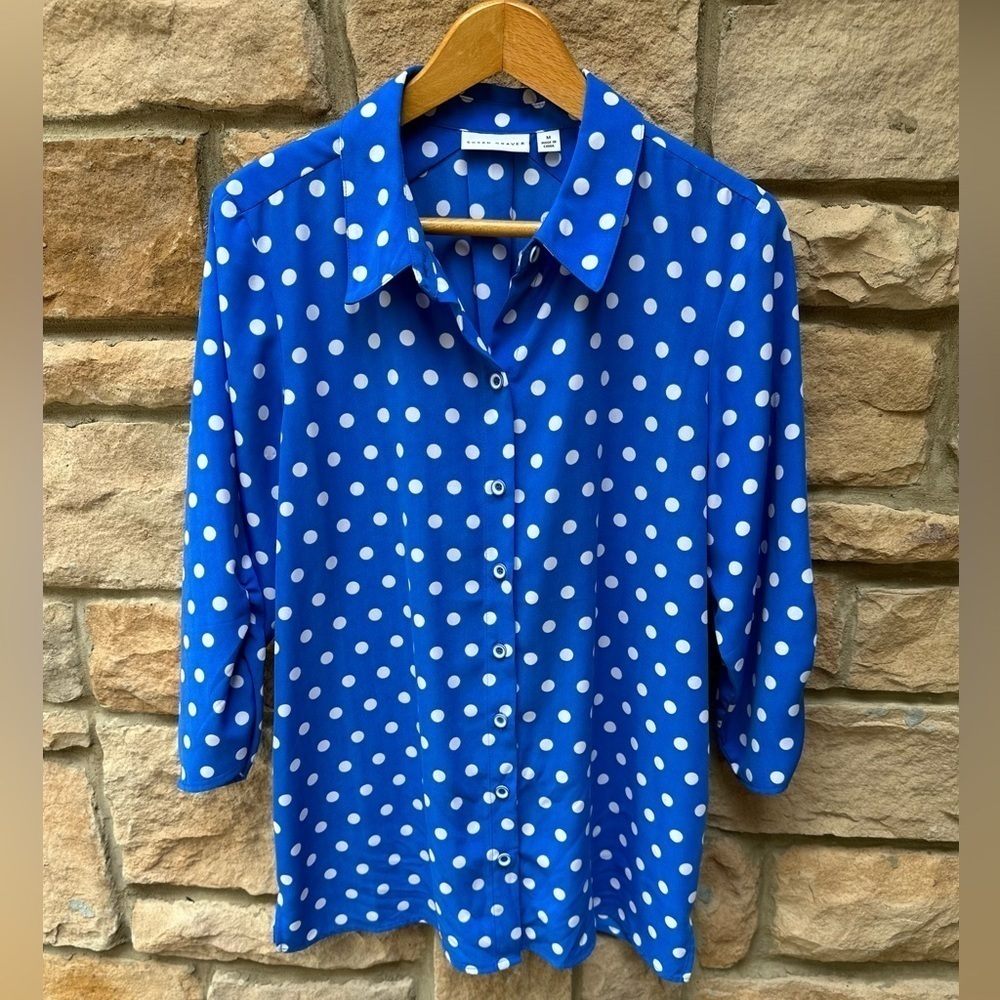 Susan Graver blue w/ white polka dots blouse 3/4 sleeve size Med Excellent shape